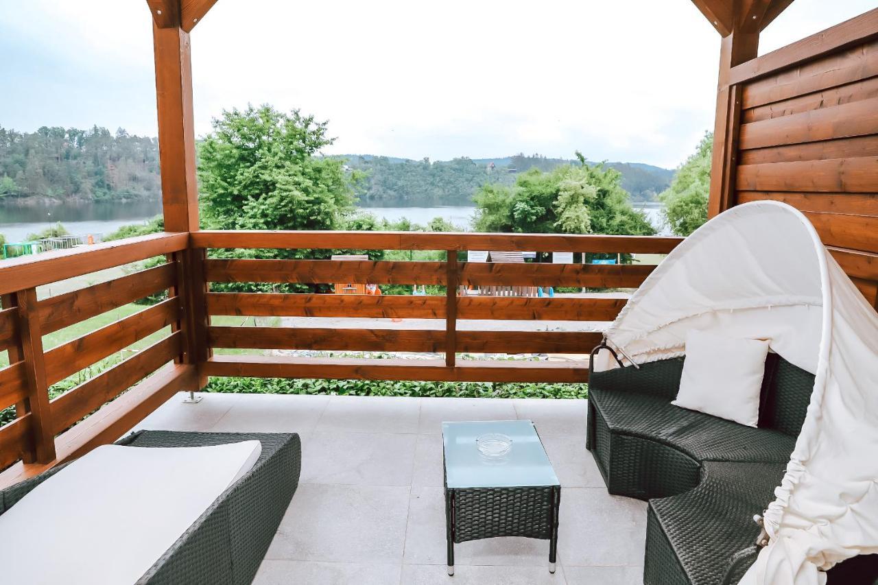 Chaty a Apartmány Hracholusky Kemp Kosatka Pnovany Exterior foto