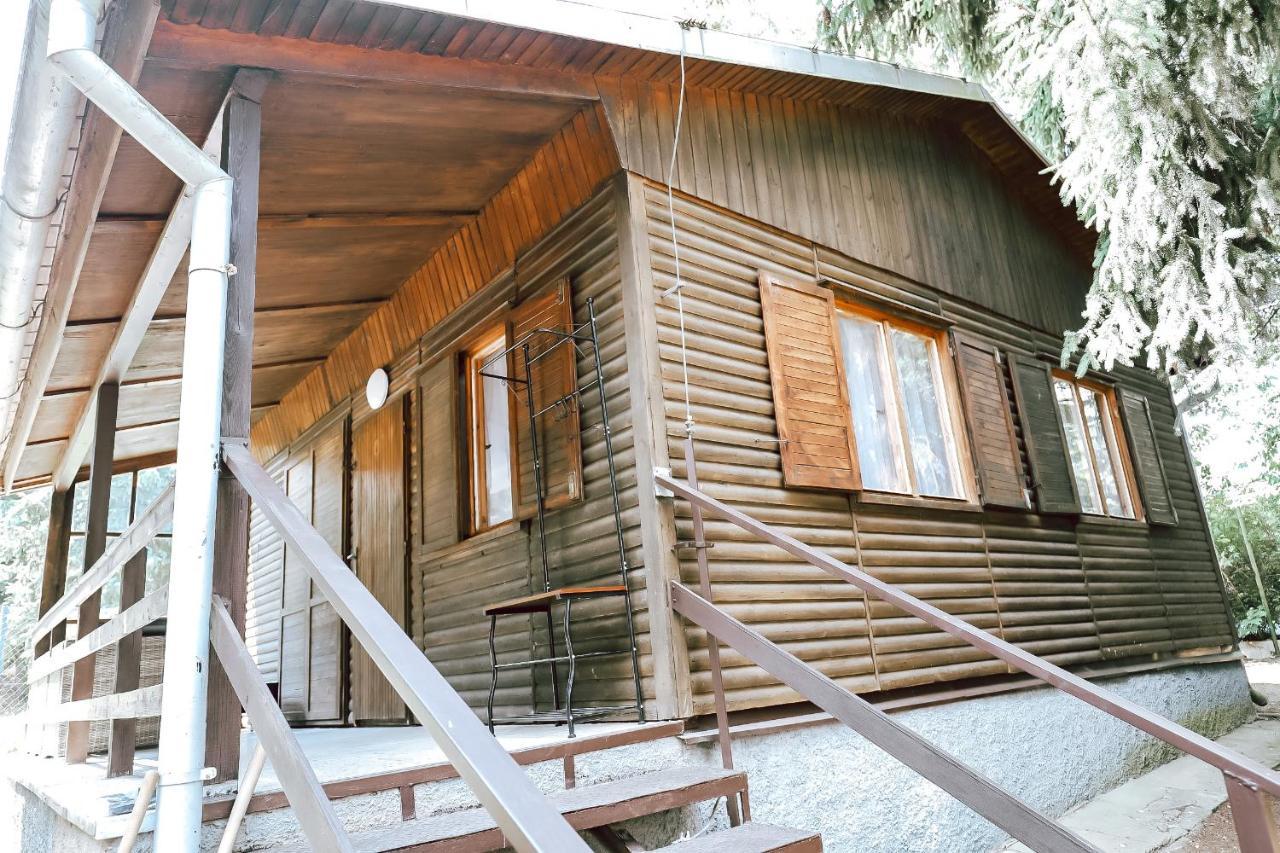 Chaty a Apartmány Hracholusky Kemp Kosatka Pnovany Exterior foto