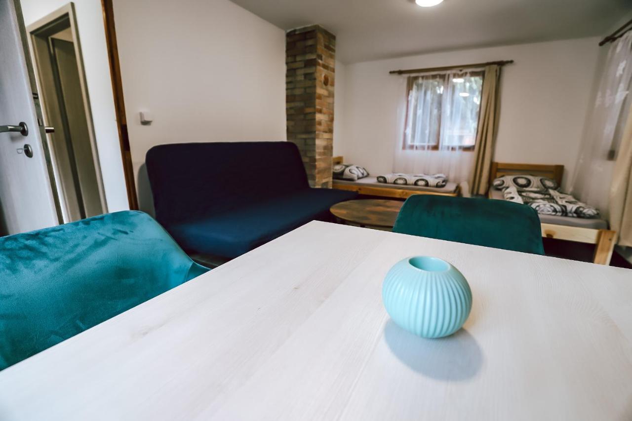 Chaty a Apartmány Hracholusky Kemp Kosatka Pnovany Exterior foto