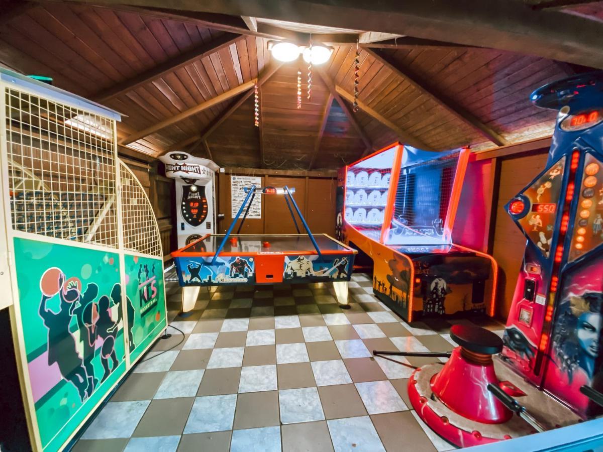 Chaty a Apartmány Hracholusky Kemp Kosatka Pnovany Exterior foto