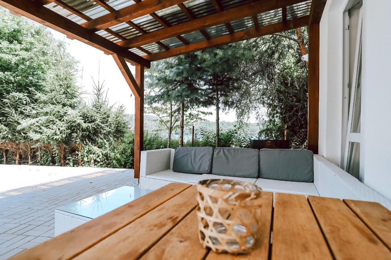 Chaty a Apartmány Hracholusky Kemp Kosatka Pnovany Exterior foto
